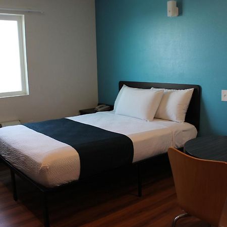 Motel 6 Rexburg, Id Bagian luar foto