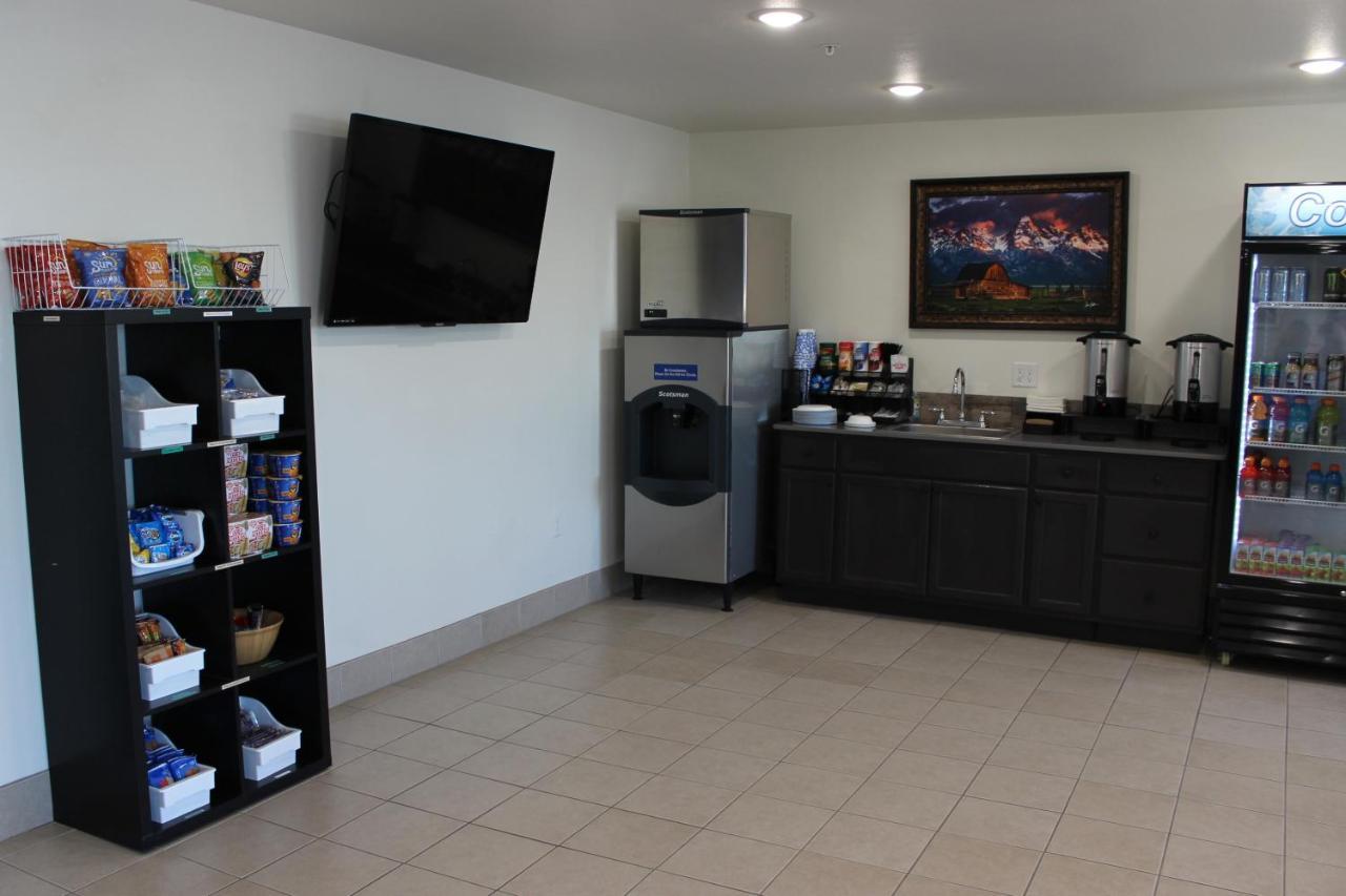 Motel 6 Rexburg, Id Bagian luar foto