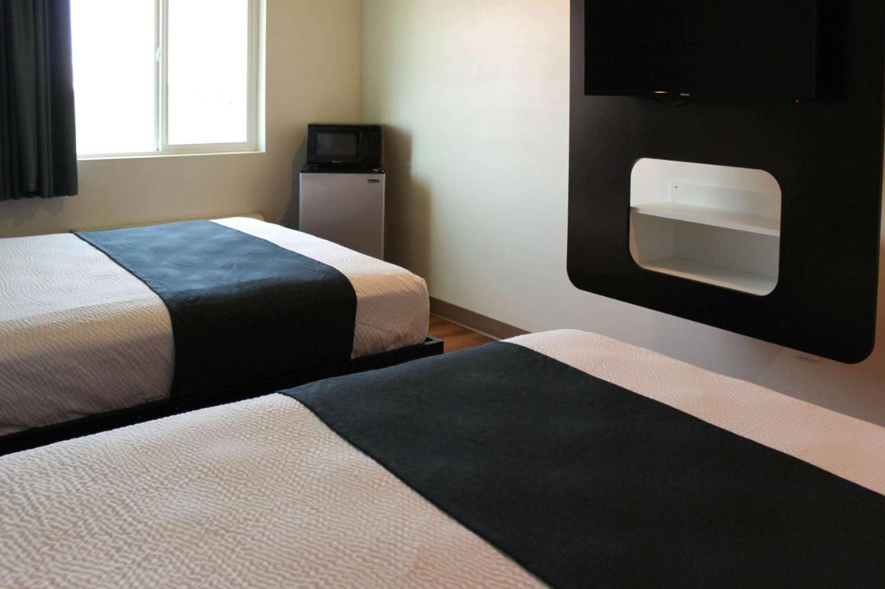 Motel 6 Rexburg, Id Bagian luar foto